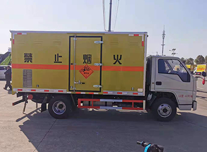 红河爆破器材运输车