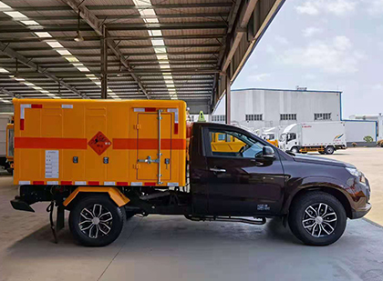 红河爆破器材运输车
