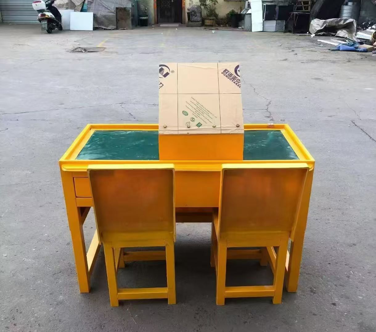 红河防静电导通桌井下煤矿火工品发放桌：危险品流转的安全守护者